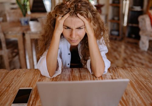photo montrant que lorsqu’un corps est soumis au stress, la priorité est donnée à la survie et à la sécurité plutôt qu’à la reproduction et à la fertilité.